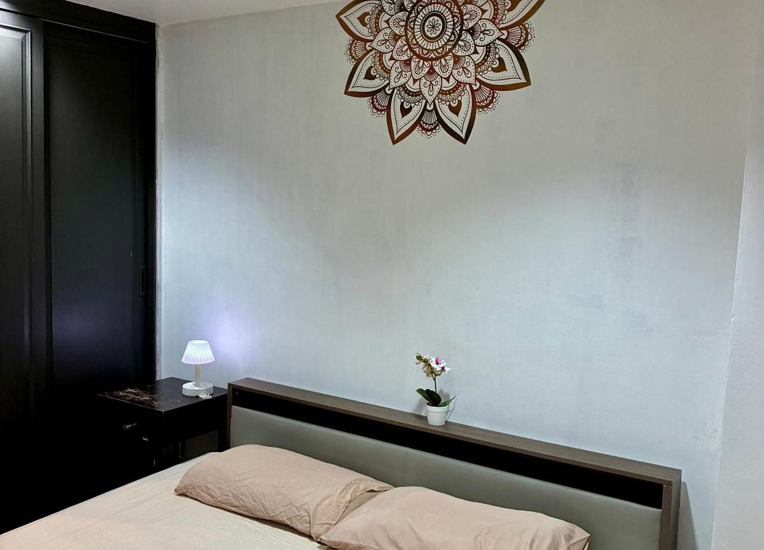 Farang House