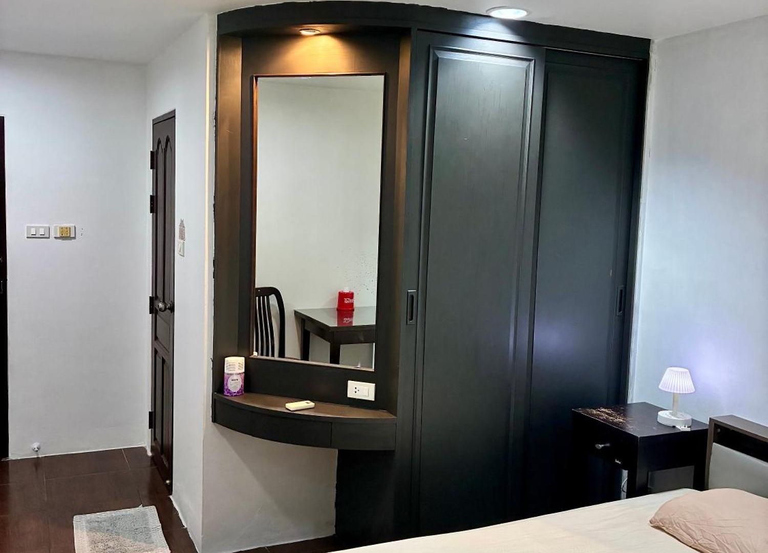 Farang House 3*