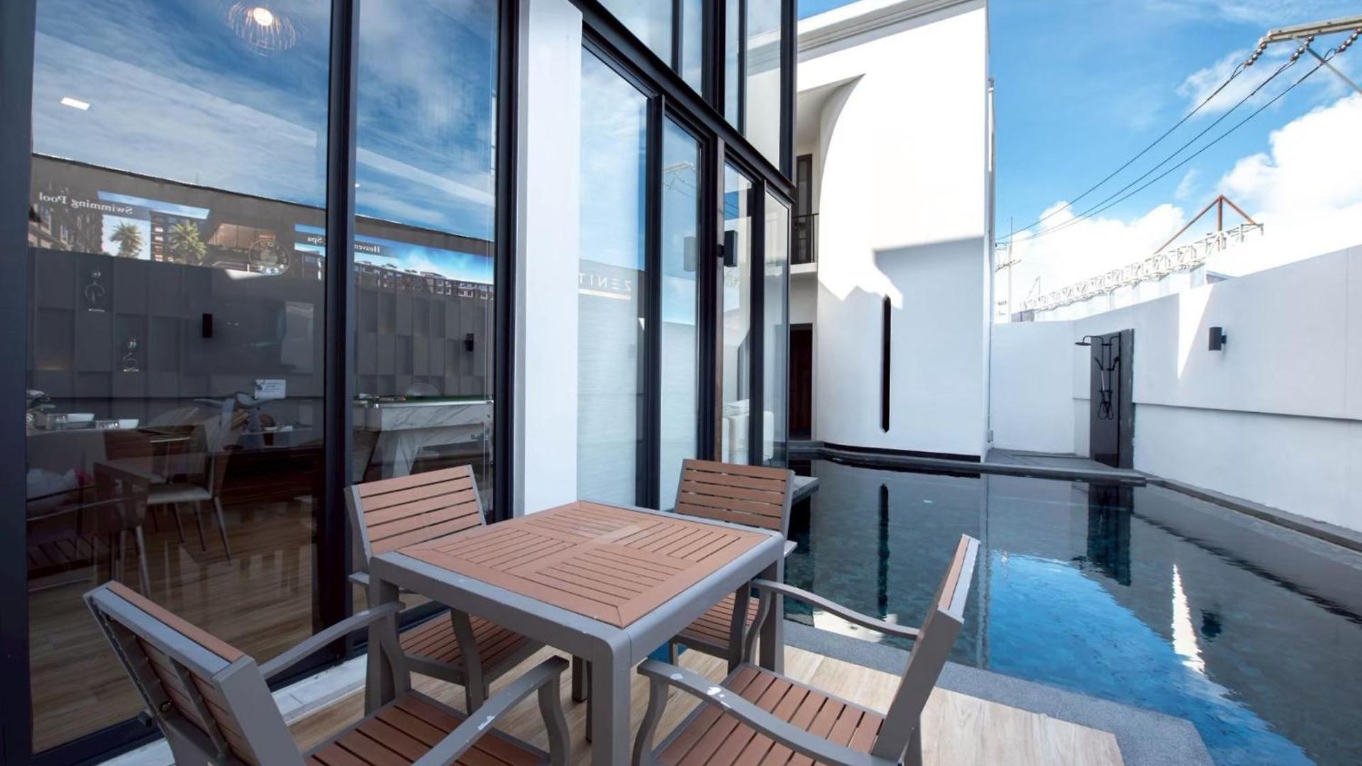 Maya Pool Inara Pattaya