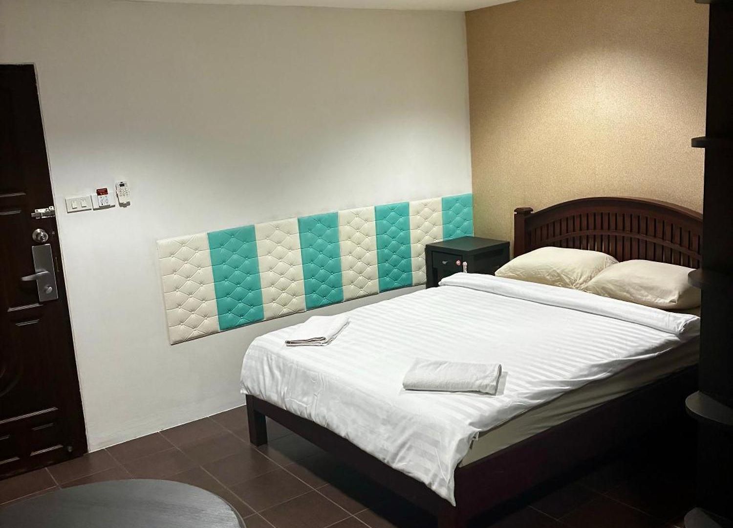 Farang House อพาร์ตโฮเทล Pattaya