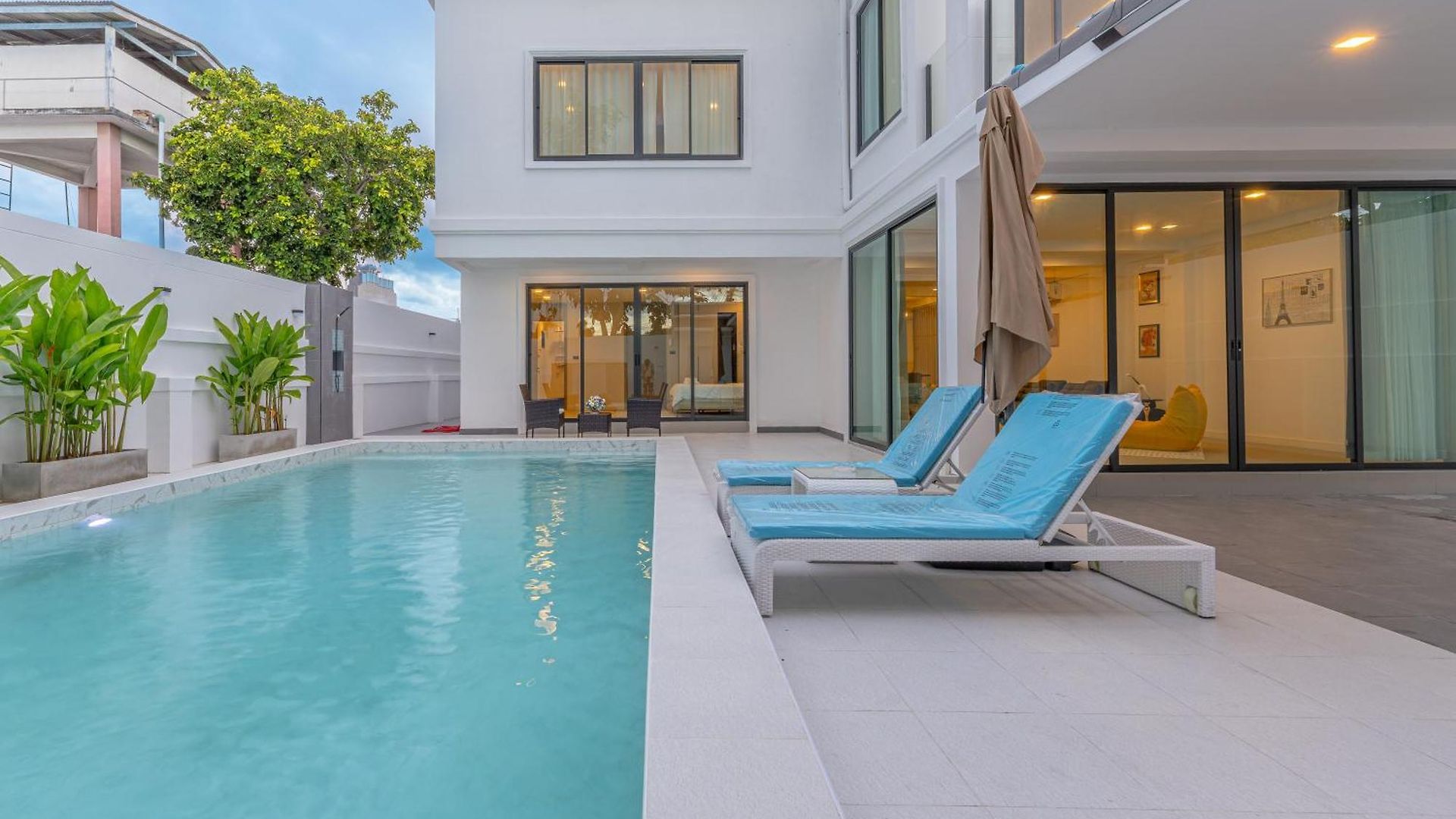 Luxury 6b Lagoon With Swimming Pool