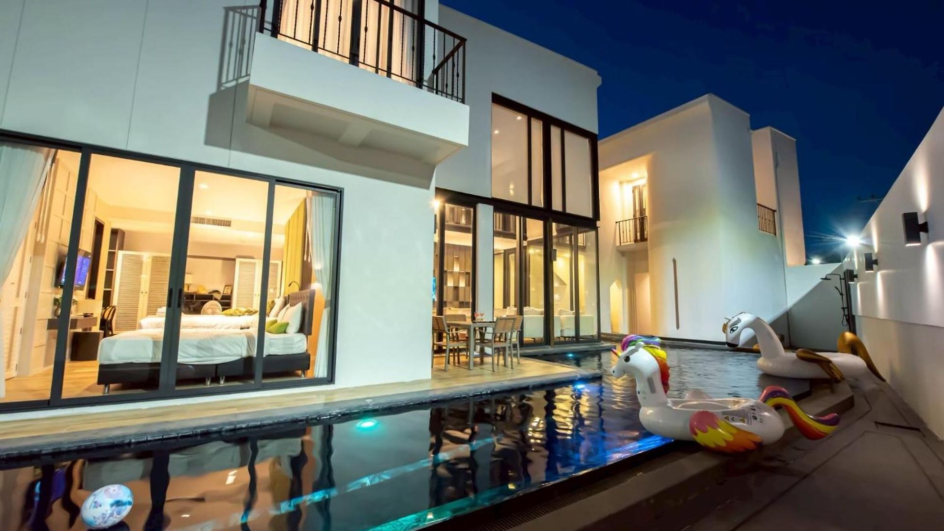 วิลล่า Maya Pool Inara
