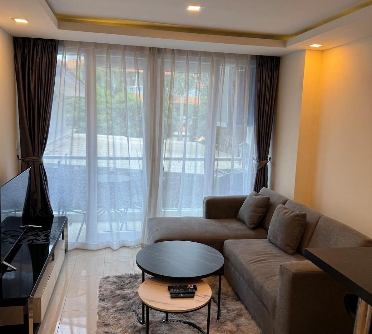 อพาร์ทเม้น Grand Avenue -