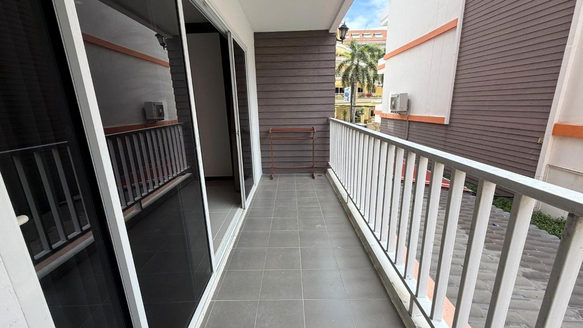 Pool-view With Balcony - Nordic Vip 3, Pratumnak
