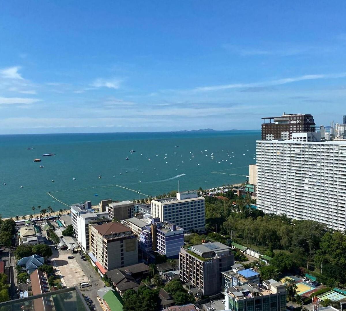The Base อพาร์ทเม้น Pattaya