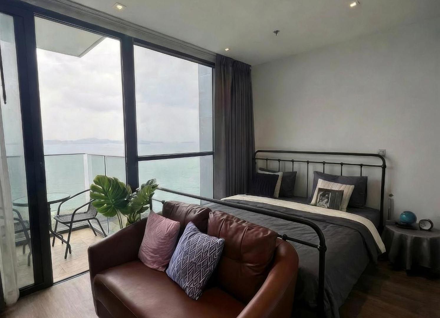 Floor With Amazing Sea View