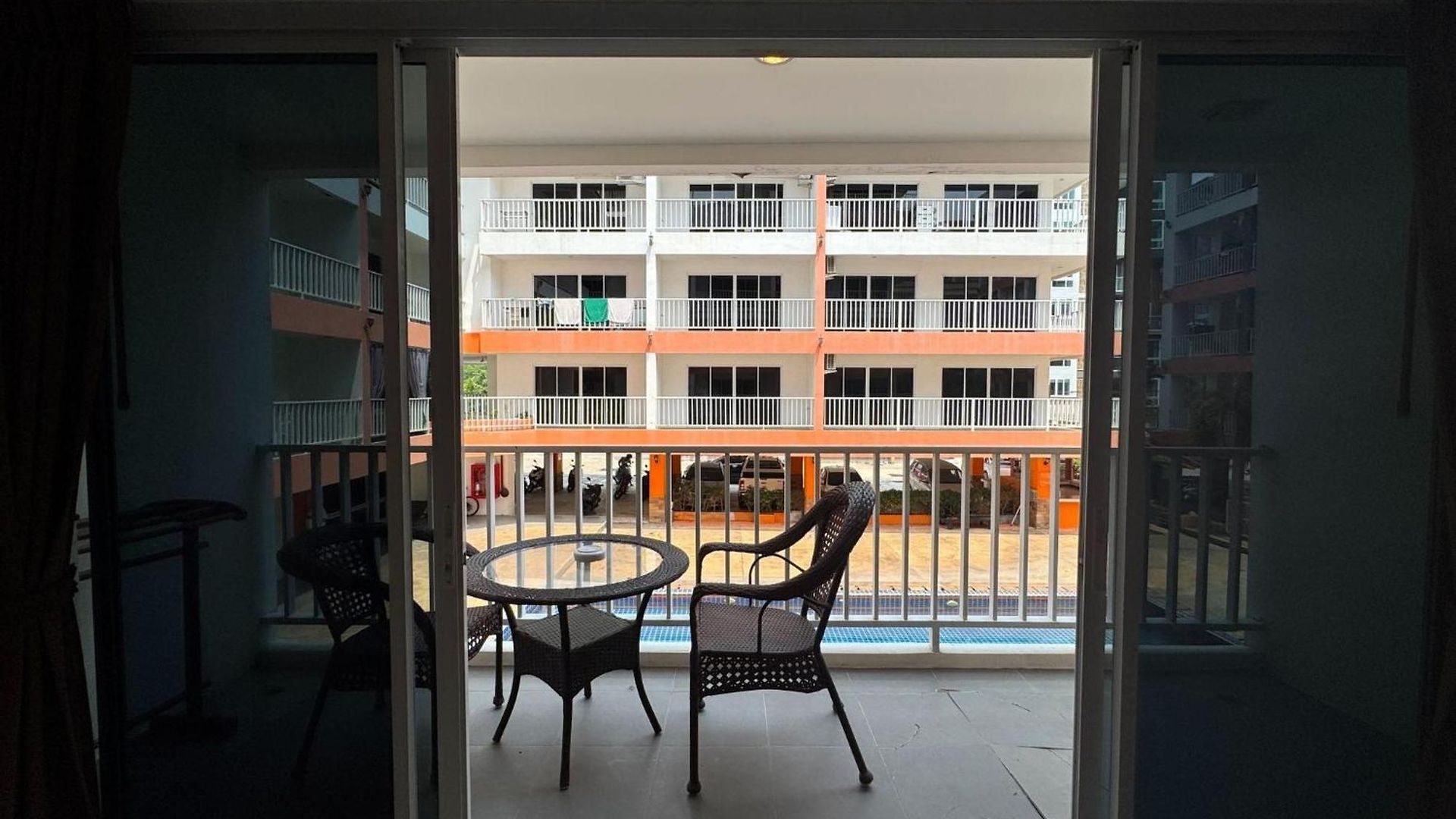 อพาร์ทเม้น Pool-view With Balcony - New Nordic Vip 4, Pratumnak *