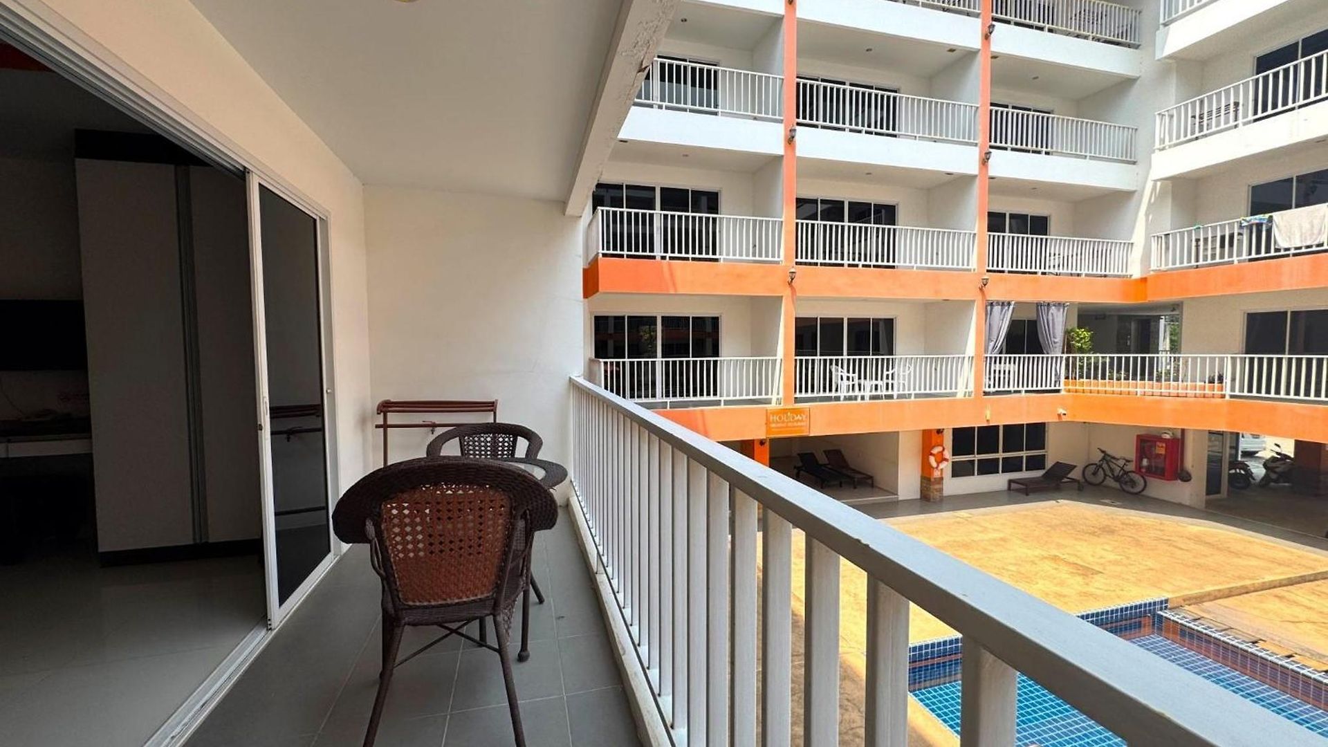 Pool-view With Balcony - New Nordic Vip 4, Pratumnak อพาร์ทเม้น *