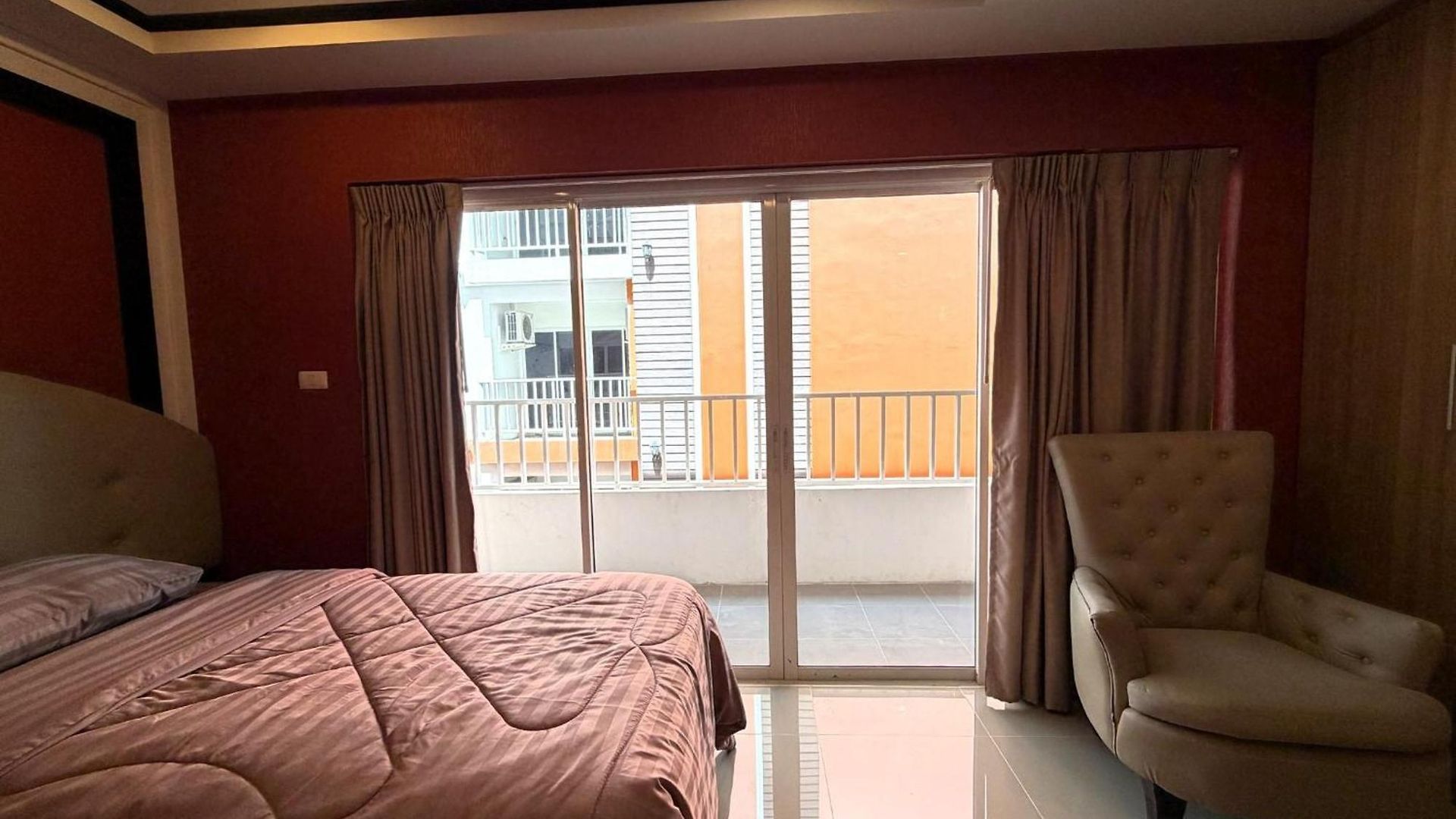 Cozy With Balcony - Pratumnak Hill