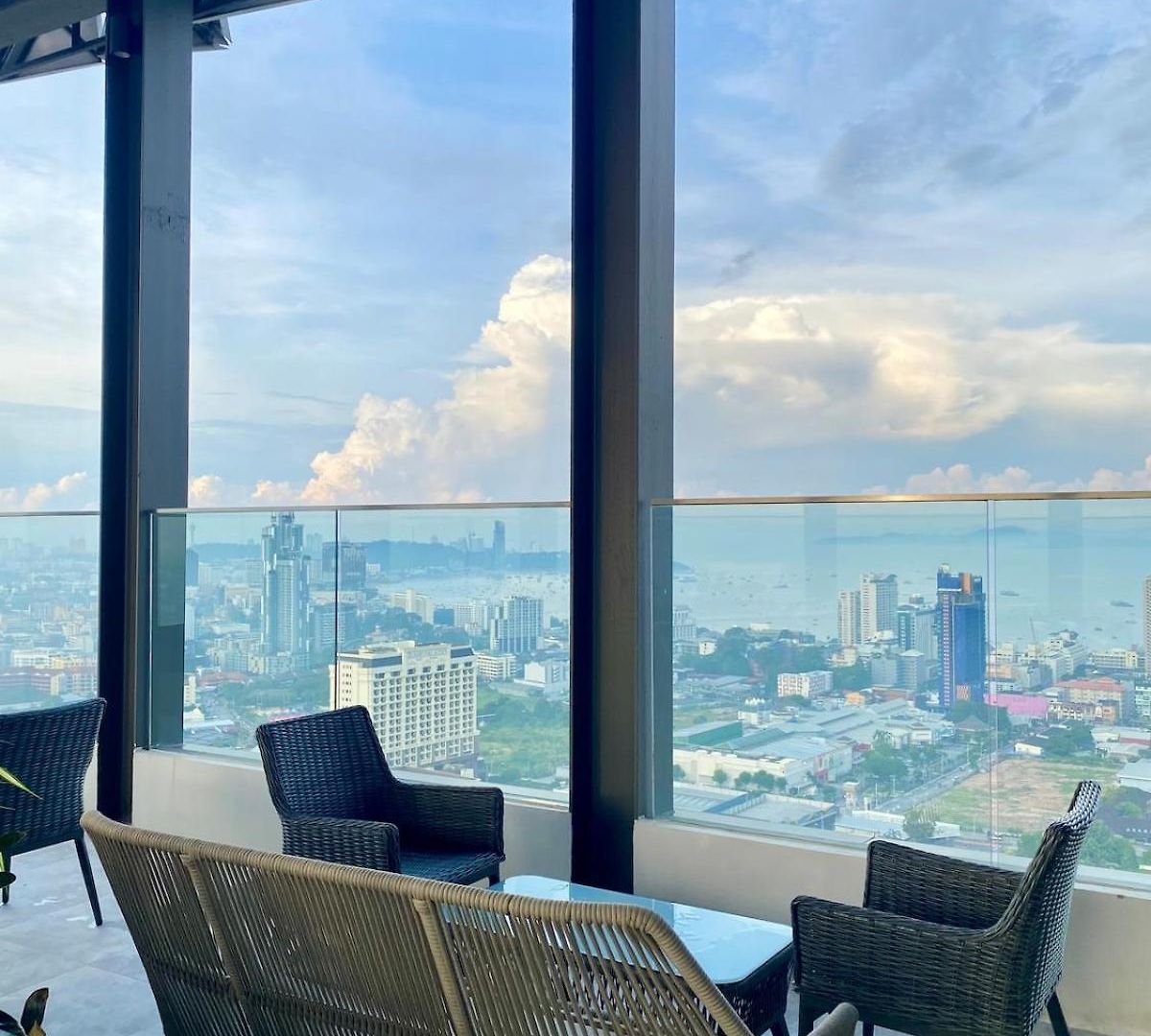 อพาร์ทเม้น Comfort In Panorama Sky View Pattaya