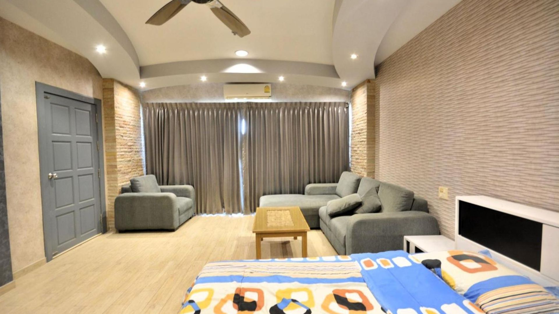 Sea-view With Large Balcony - Bright And Spacious อพาร์ทเม้น *