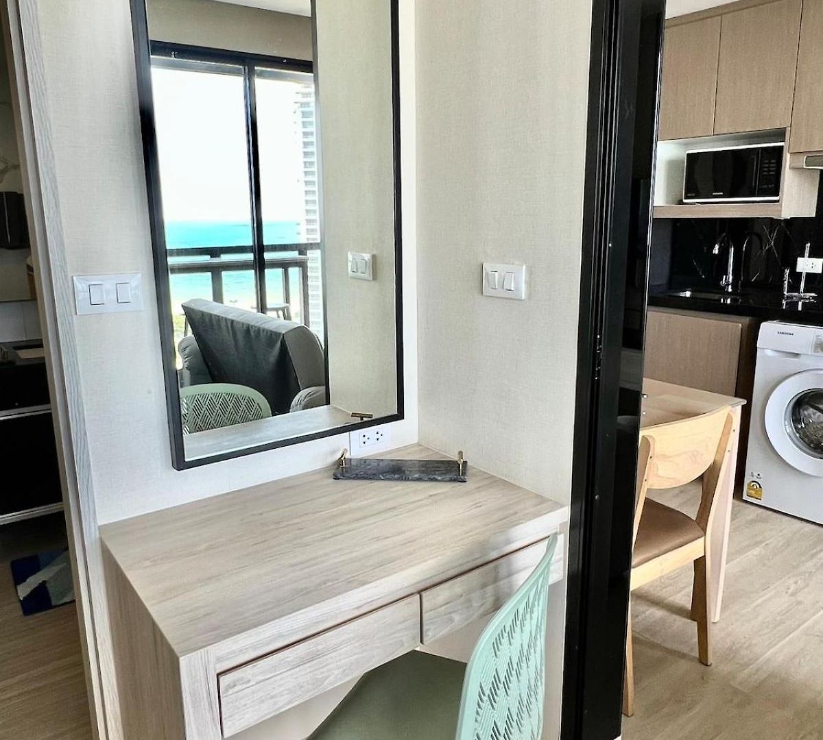 Panorn Sales Office Ocean View Be Made Into Two Bedrooms * Pattaya