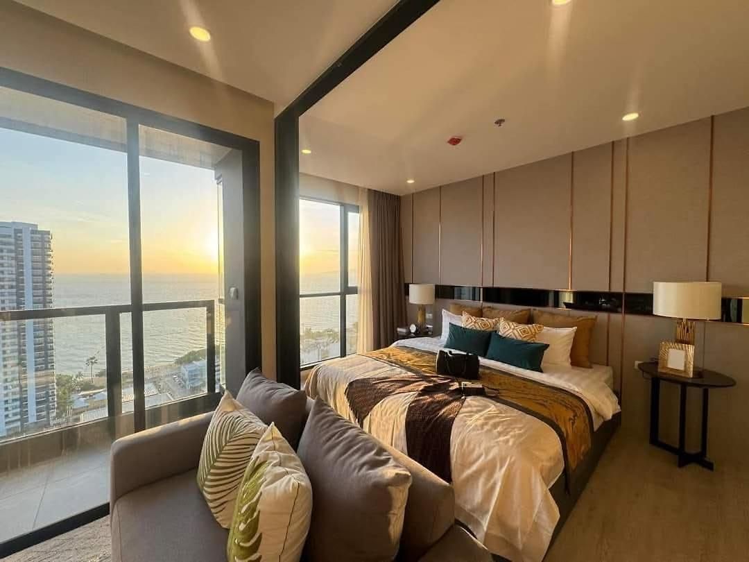Luxury Sea View 1br Rooftop Infinity Pool & Gym อพาร์ทเม้น Pattaya