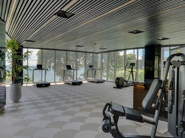 Ultra-luxury Sea View At Arom