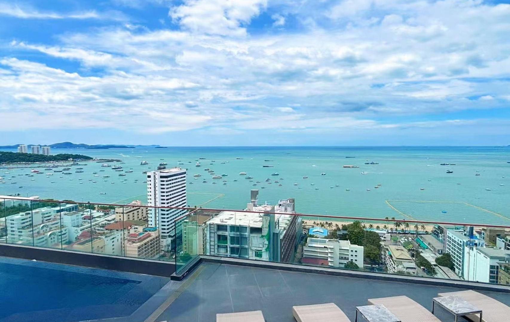Edge Pattaya中心公寓 无边泳池 地标景观 海景房 Pattaya