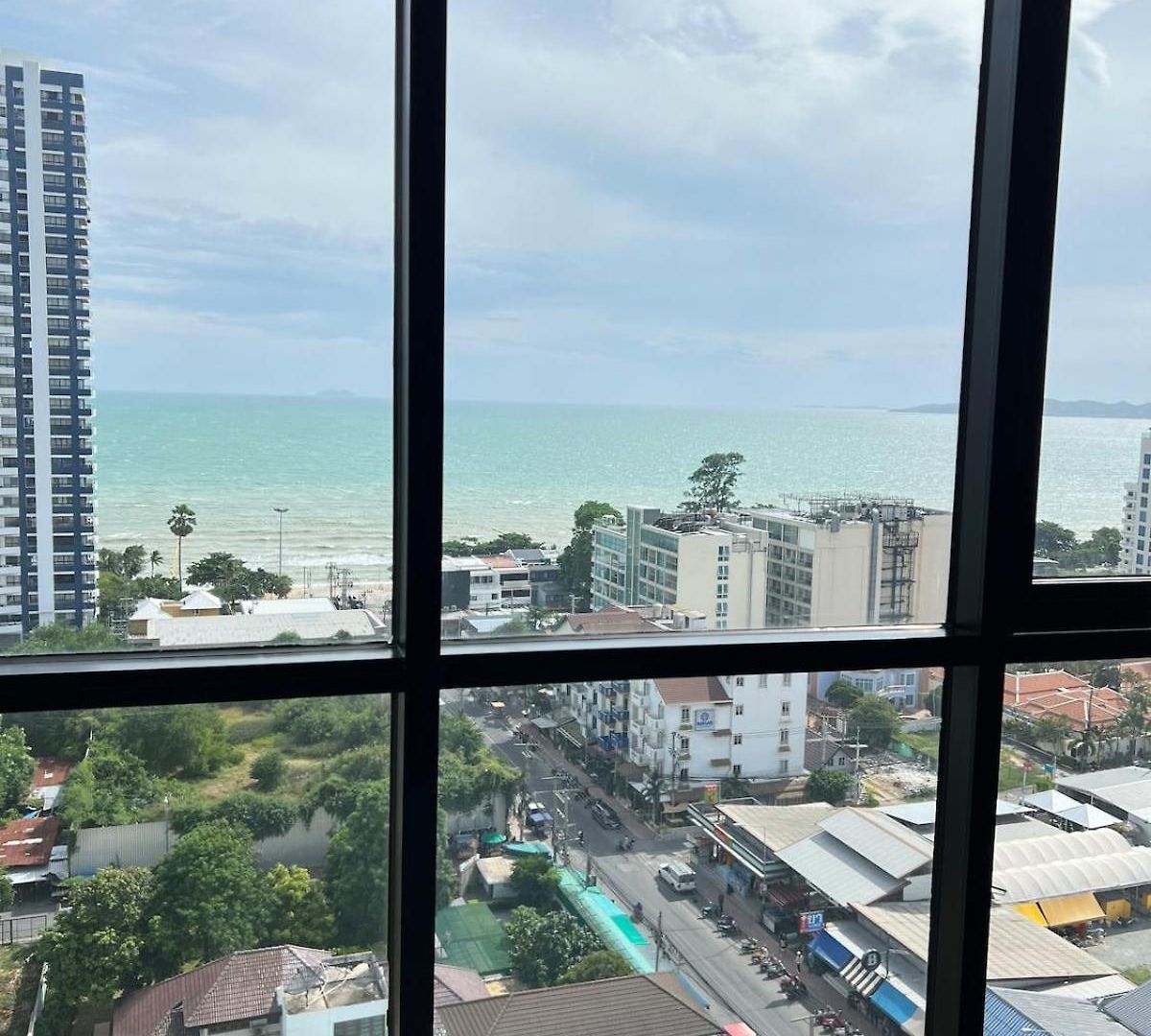 Panorn Sales Office Ocean View Be Made Into Two Bedrooms Apartment