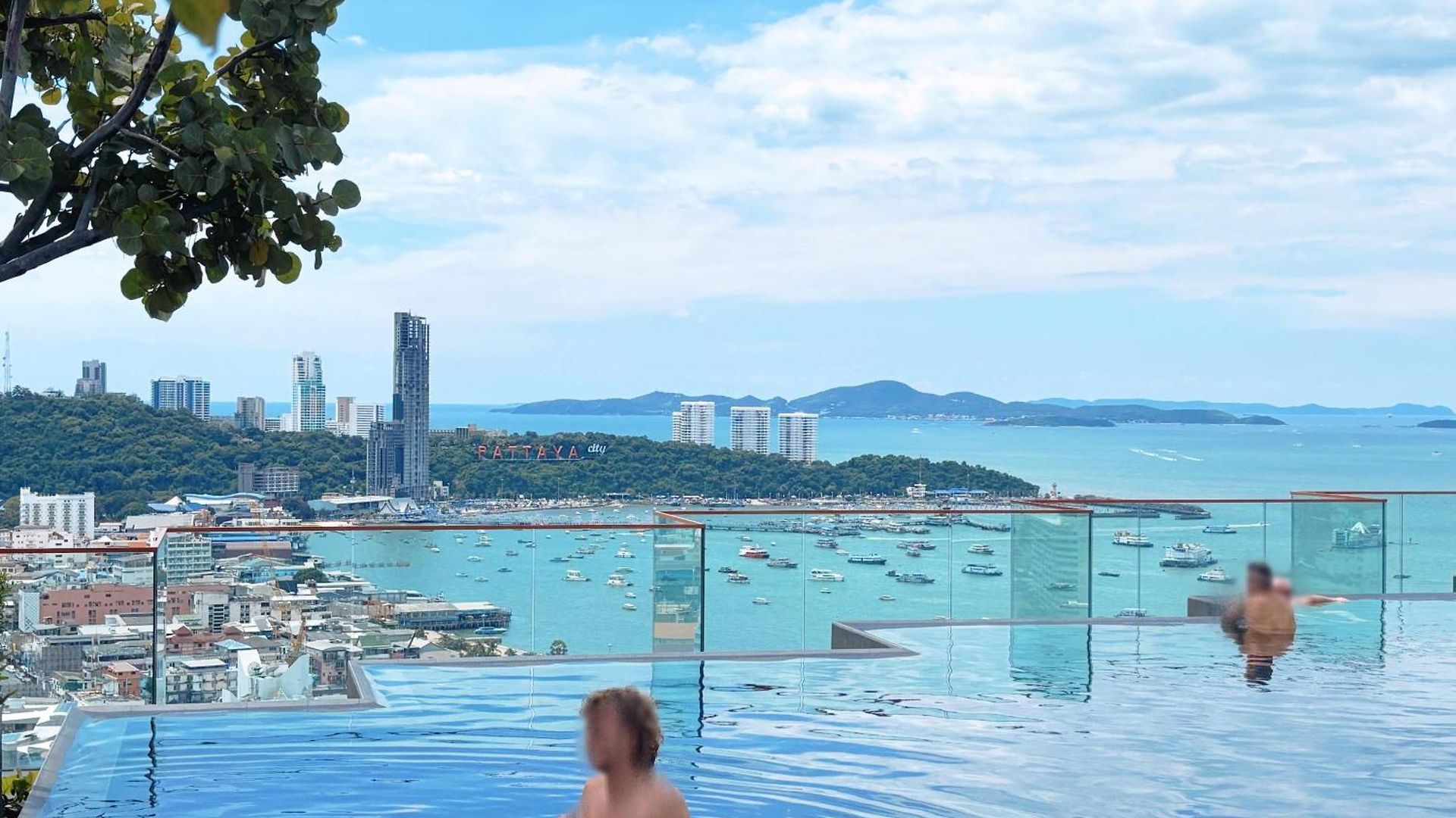 Edge Pattaya中心公寓 无边泳池 地标景观 海景房 *