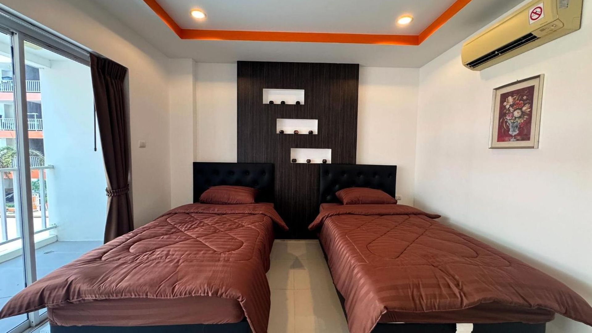 อพาร์ทเม้น Pool-view With Balcony - New Nordic Vip 4, Pratumnak
