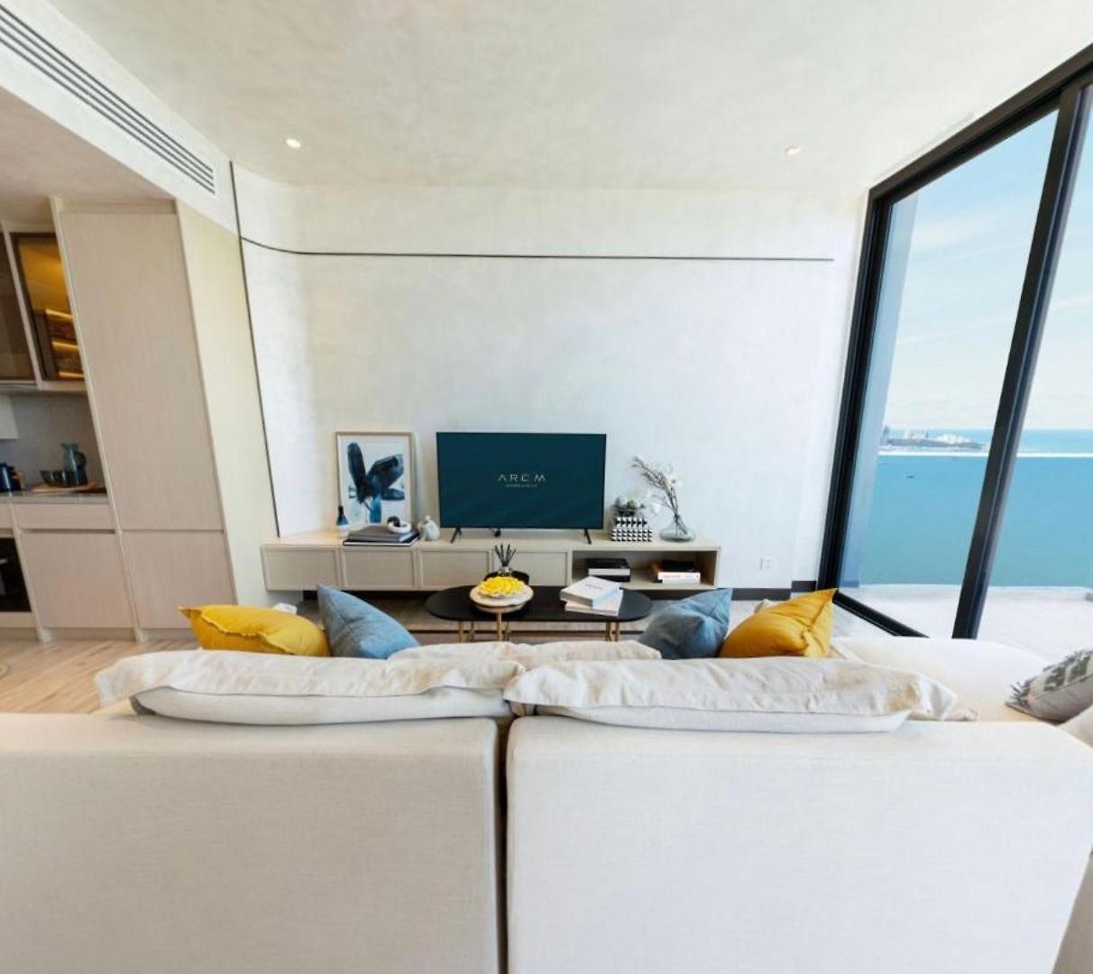 Ultra-luxury Sea View At Arom อพาร์ทเม้น