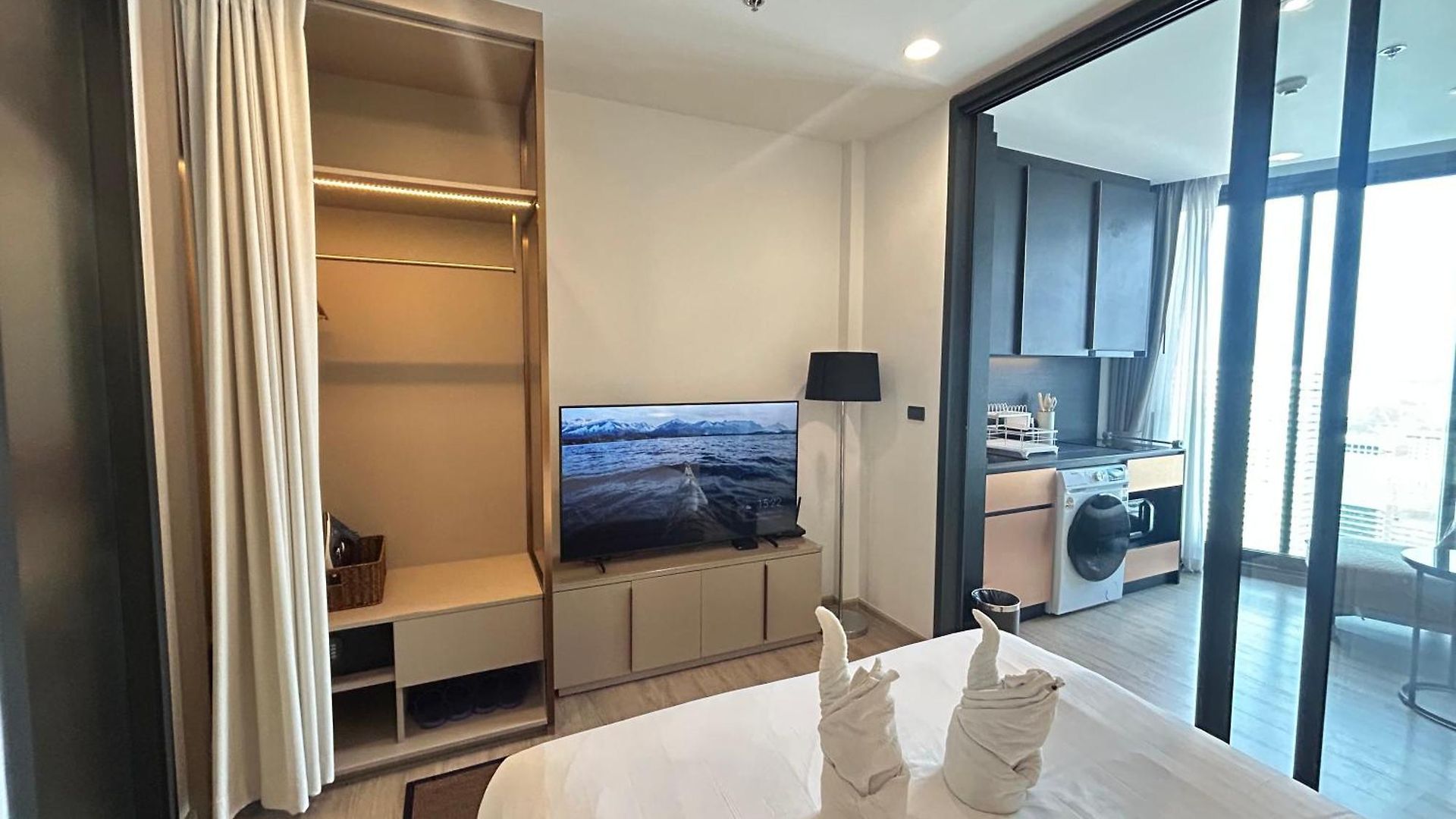 芭提雅 市中心 Edge公寓预定 高层海景房 紧邻海滩步行街 28f Apartment