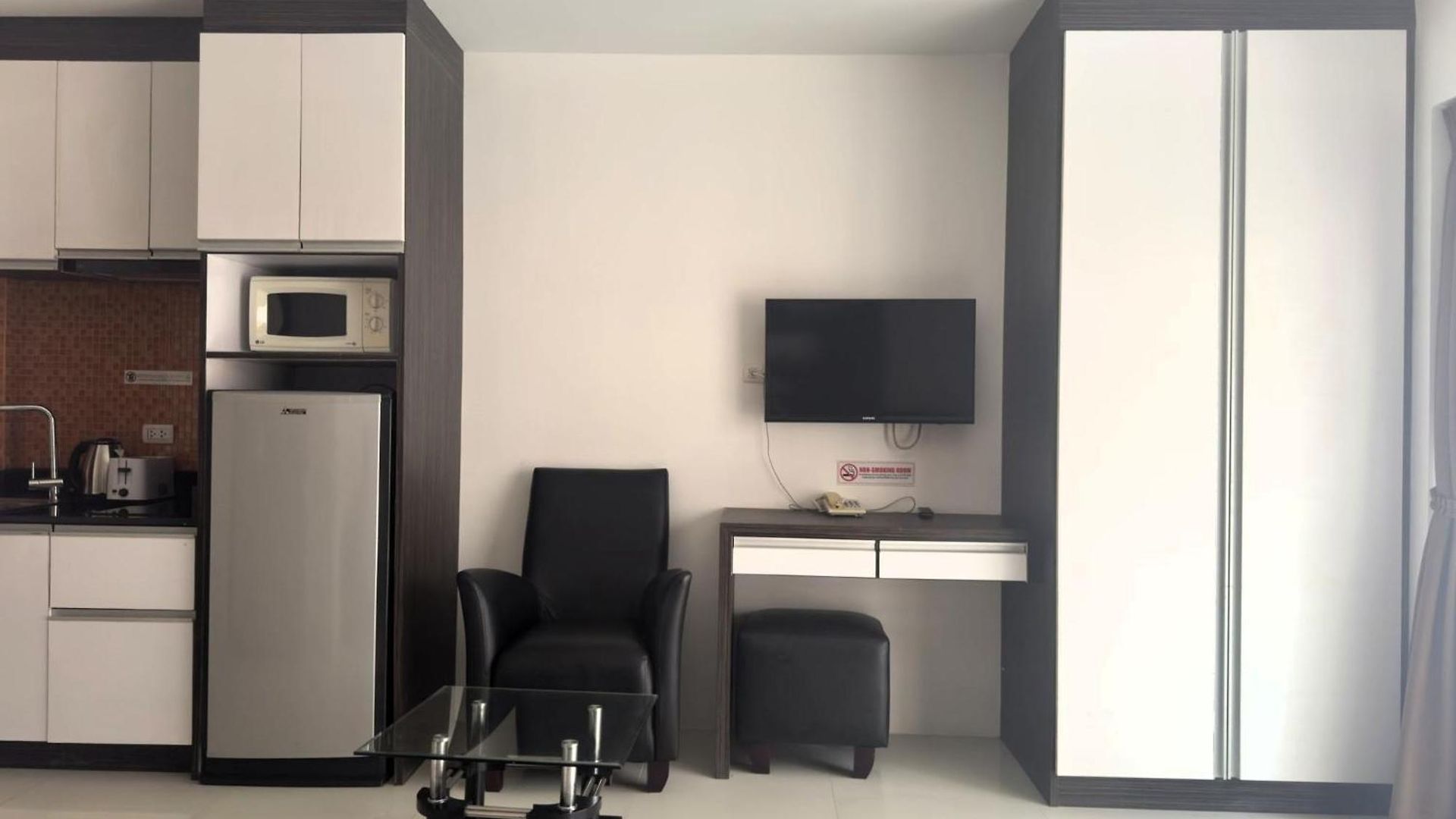 อพาร์ทเม้น Pool-view With Balcony - New Nordic Vip 4, Pratumnak