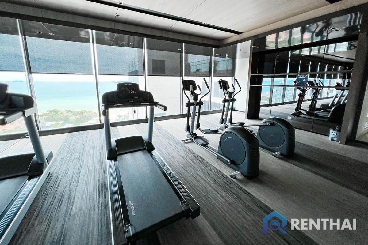 Floor With Amazing Sea View * Pattaya