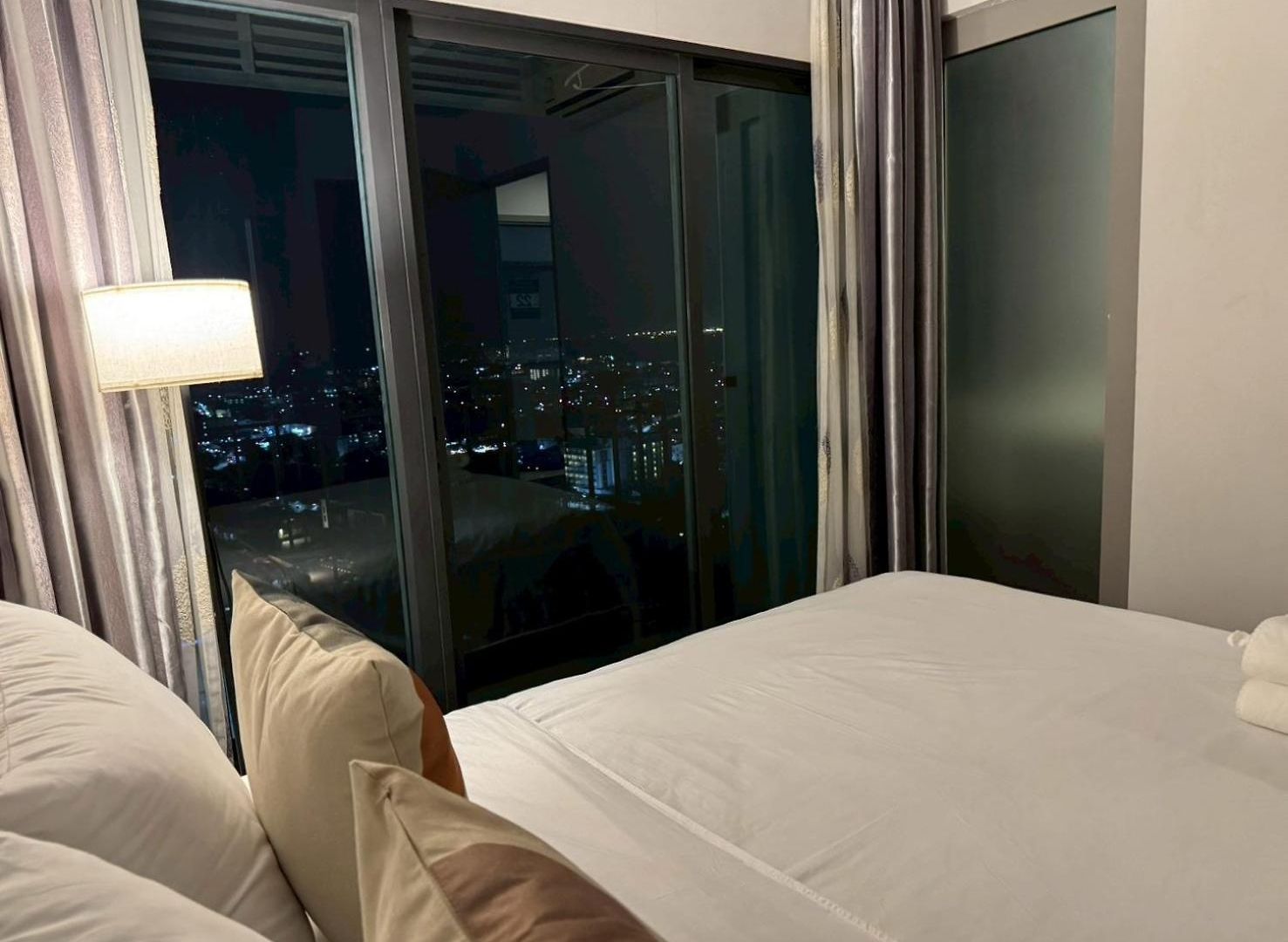 อพาร์ทเม้น Posh Pattaya281 *