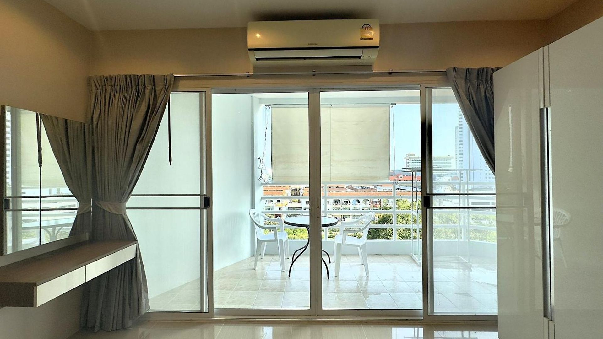 Sea View With Large Balcony At View Talay 5d อพาร์ทเม้น Pattaya