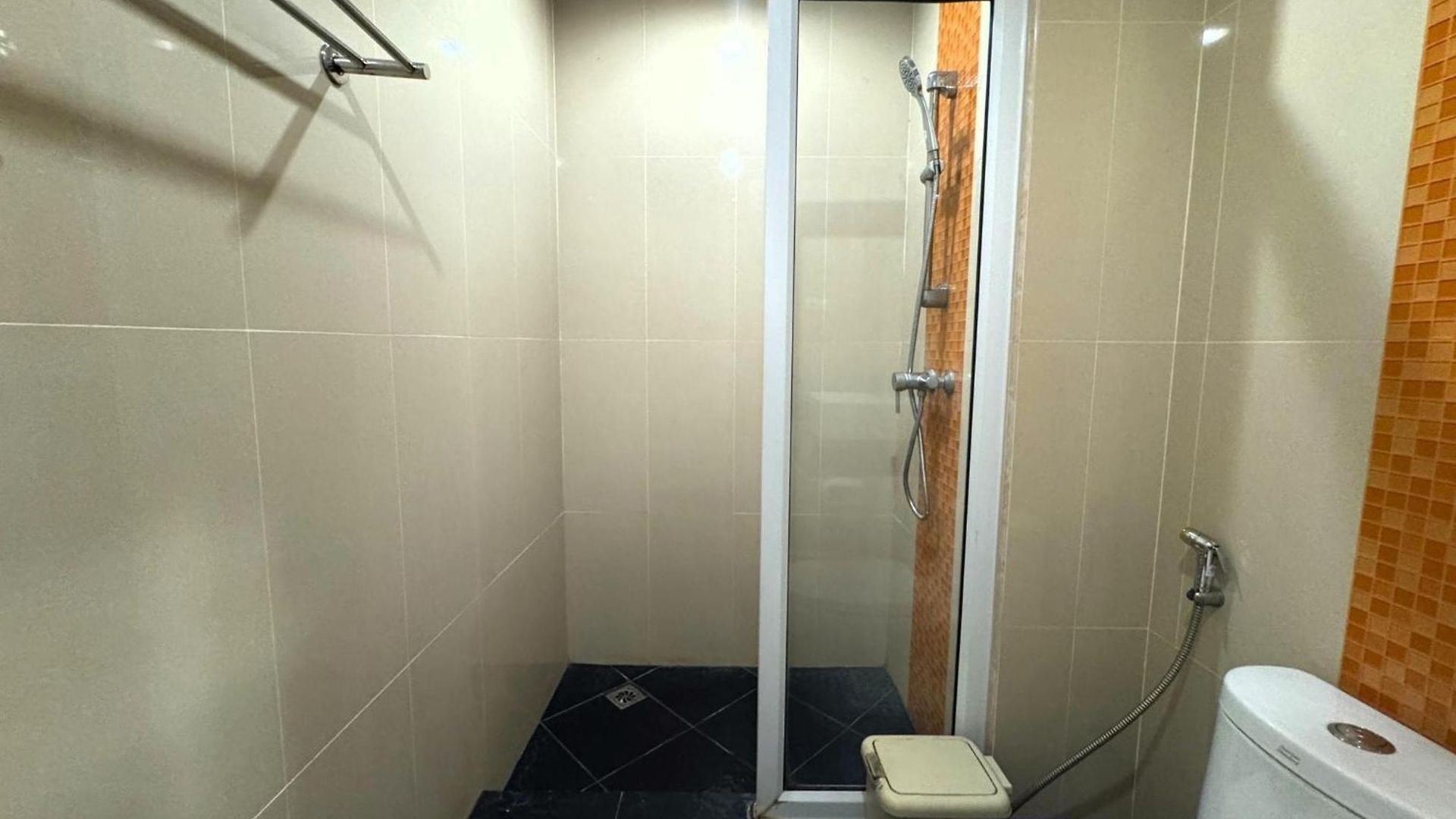 อพาร์ทเม้น Comfortable Pool-view With Balcony - Pratumnak,