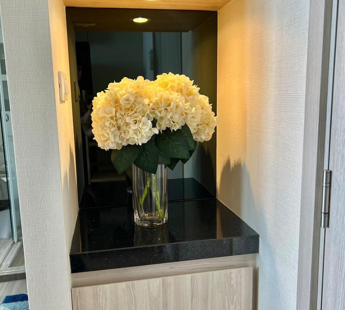 Panorn Sales Office Ocean View Be Made Into Two Bedrooms