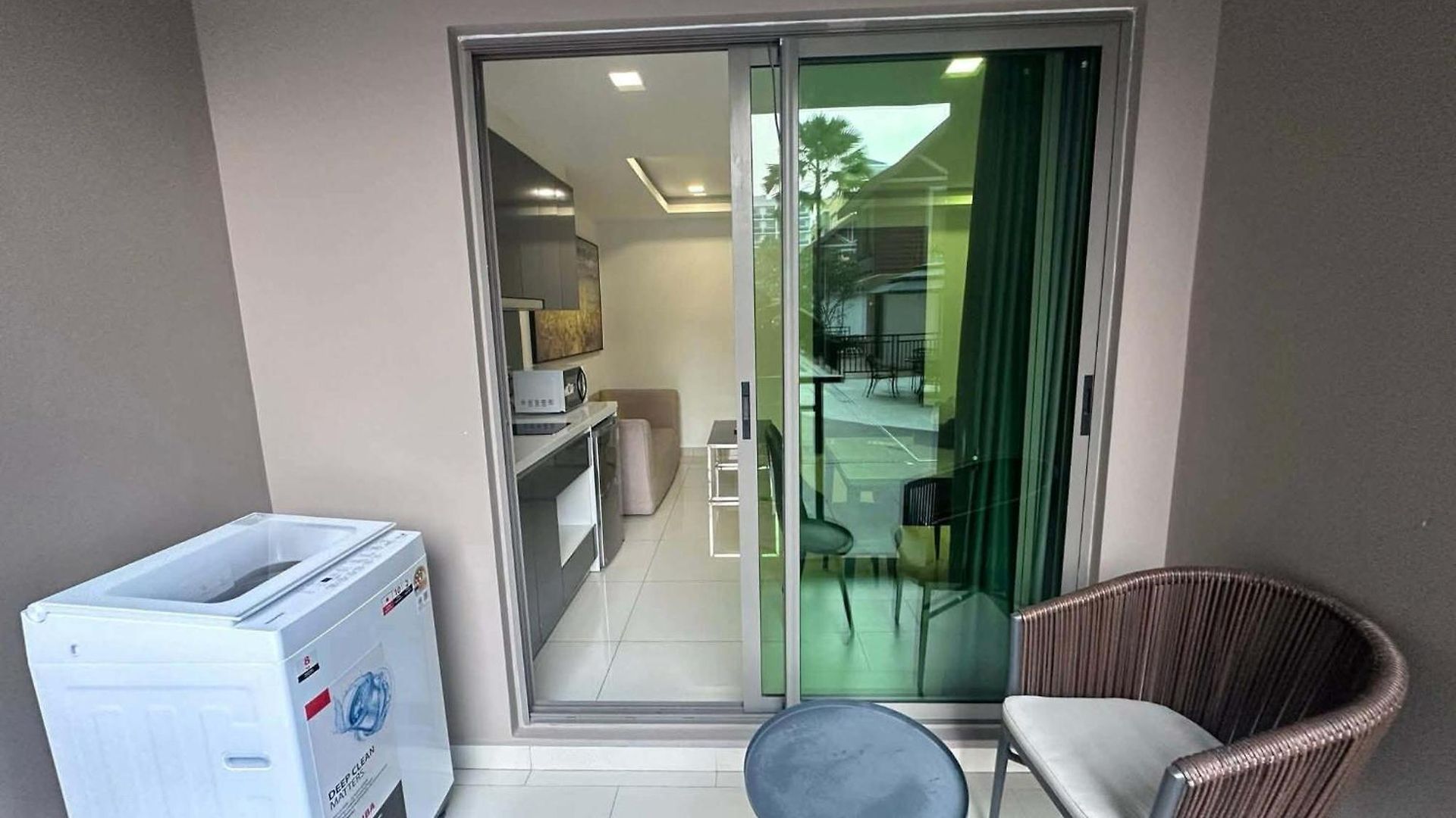 Acadia Continental Pool Asset 1 Bedroom 35 Sqm Apartment