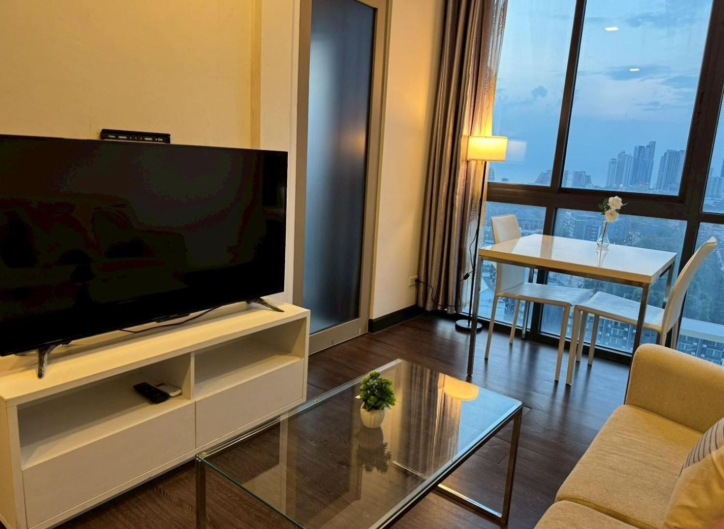 Posh Pattaya281 อพาร์ทเม้น Pattaya