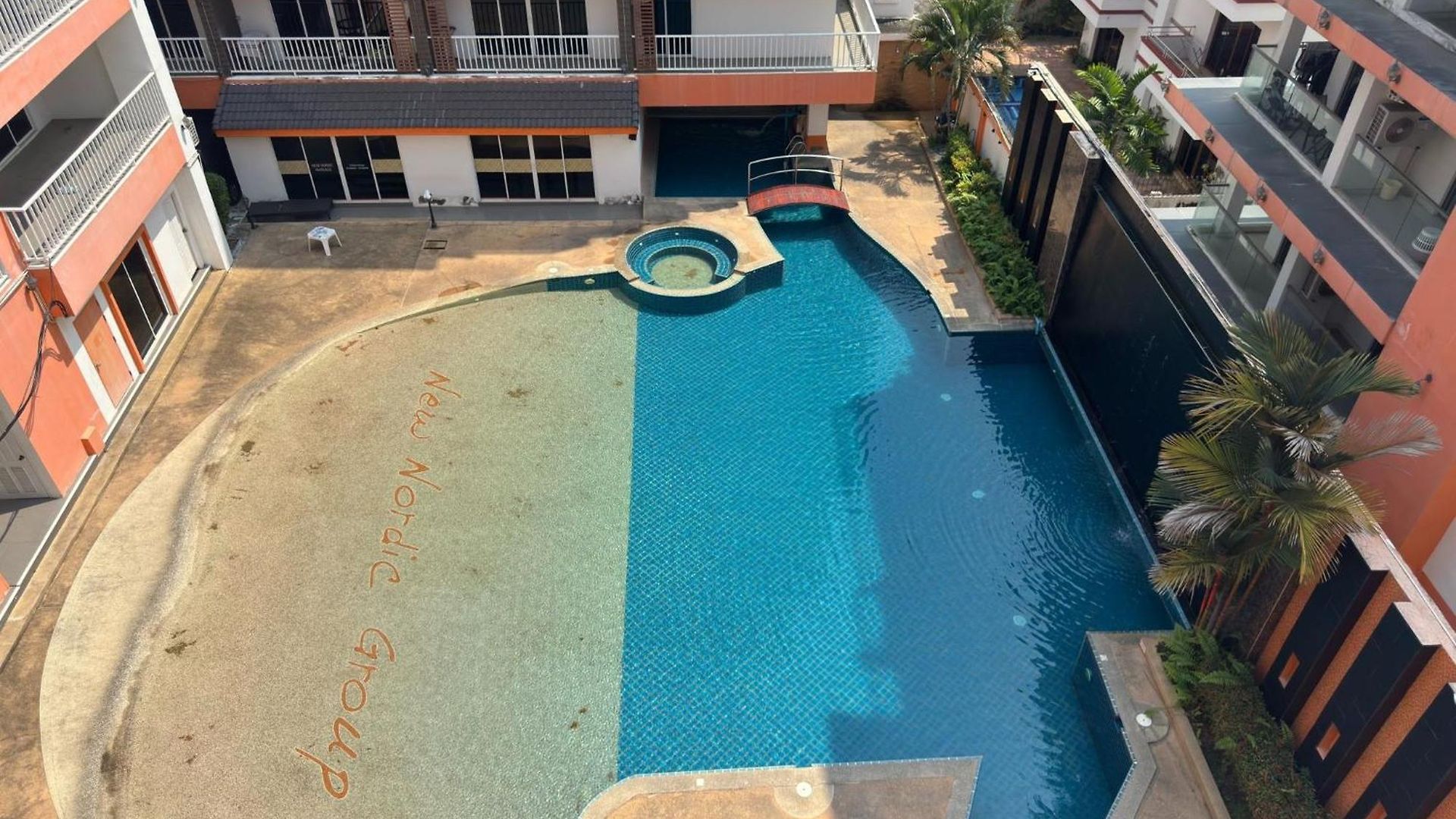 Apartment Modern Pool-view With Balcony - Nordic Vip3, Pratumnak Hill *