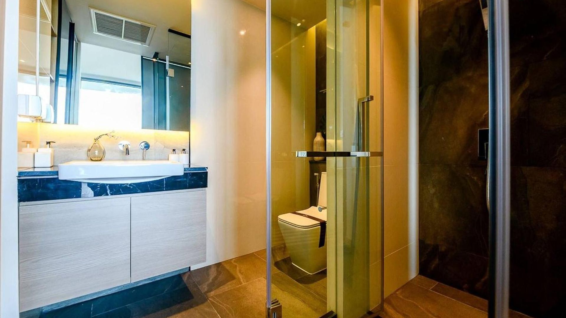 Seaview Front Gem At A Great Price Apartment
