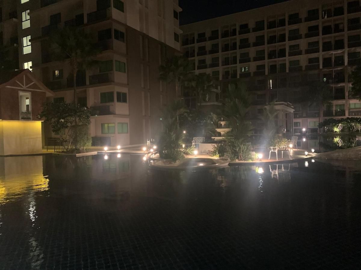 E01 Arcadia Boutique 2-bedroom Apartment, Big Tv, Netflix, Washer & Dryer อพาร์ทเม้น
