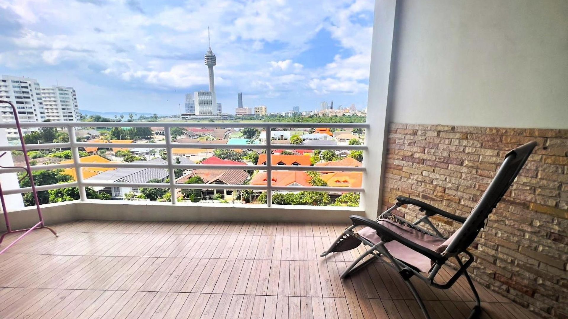 Sea-view With Large Balcony - View Talay 5d อพาร์ทเม้น