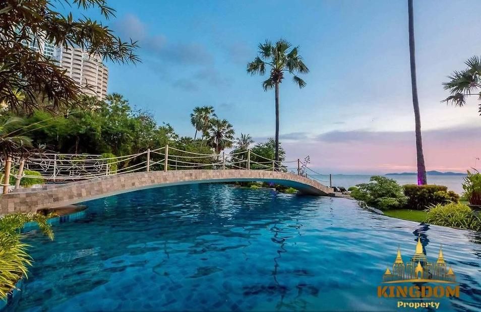 The Palm Wongamat 2br Beachfront 34th Floor Panoramic Sea View *