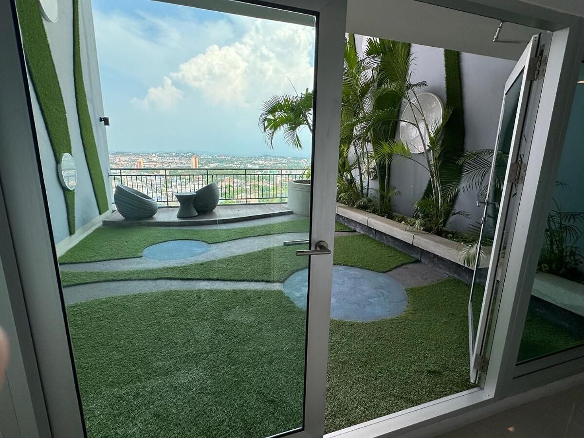 Supalai Select Pool *