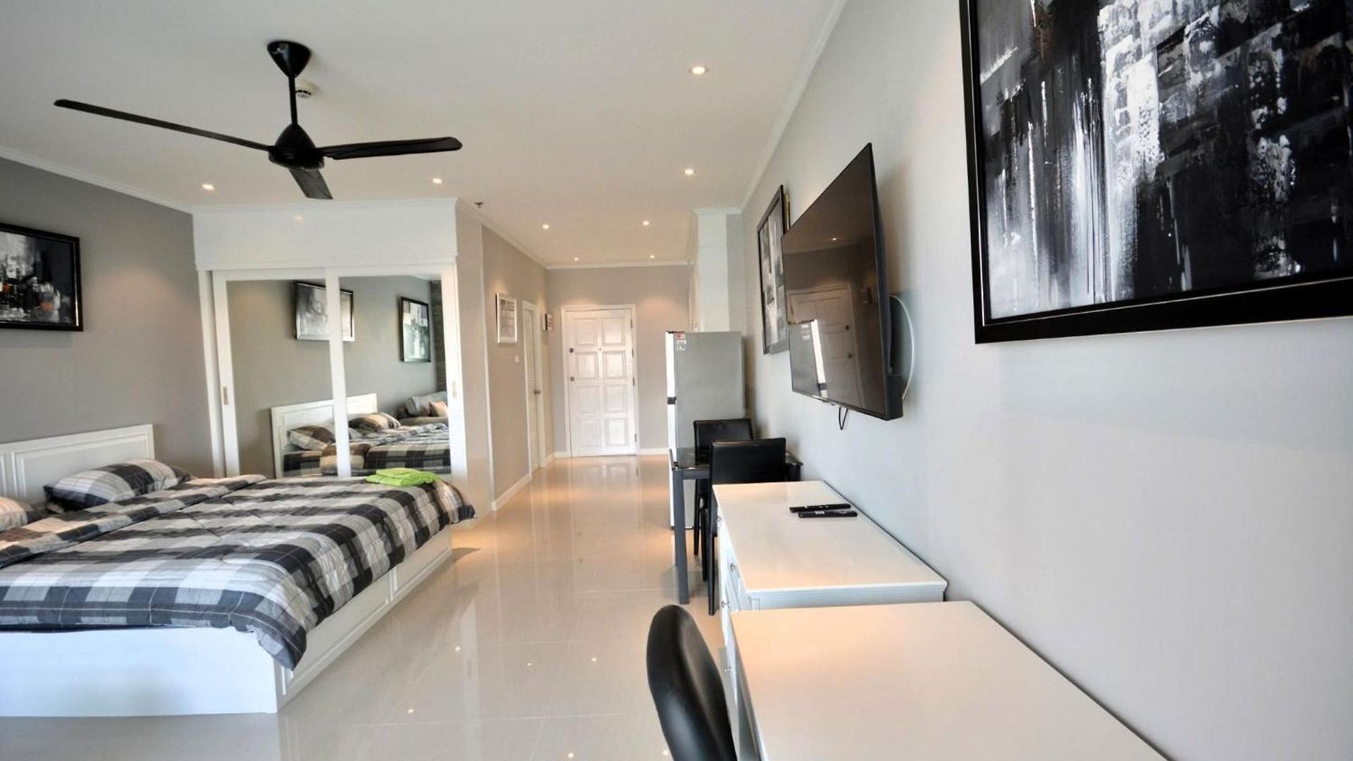 Sea View At View Talay 5d With Large Balcony * Pattaya