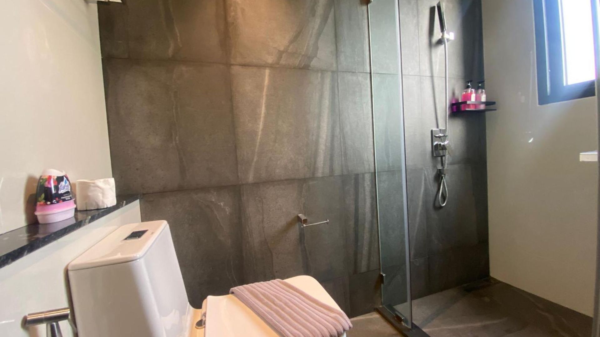 2 Bed Luxury - Front Pattaya