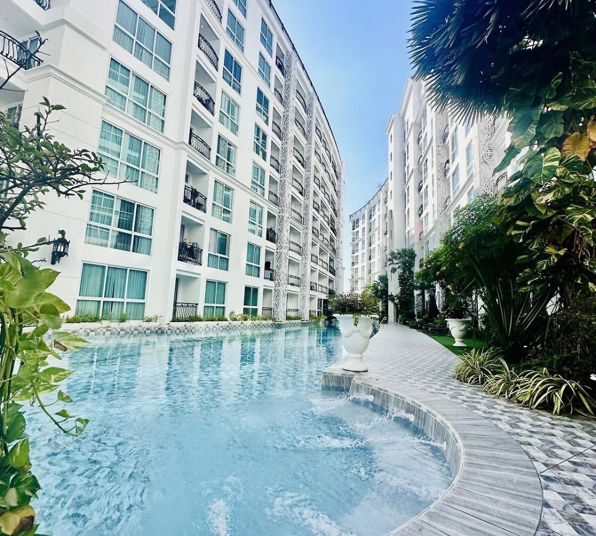 อพาร์ทเม้น Garden Olympus Pool Access 泳池直达 Pattaya