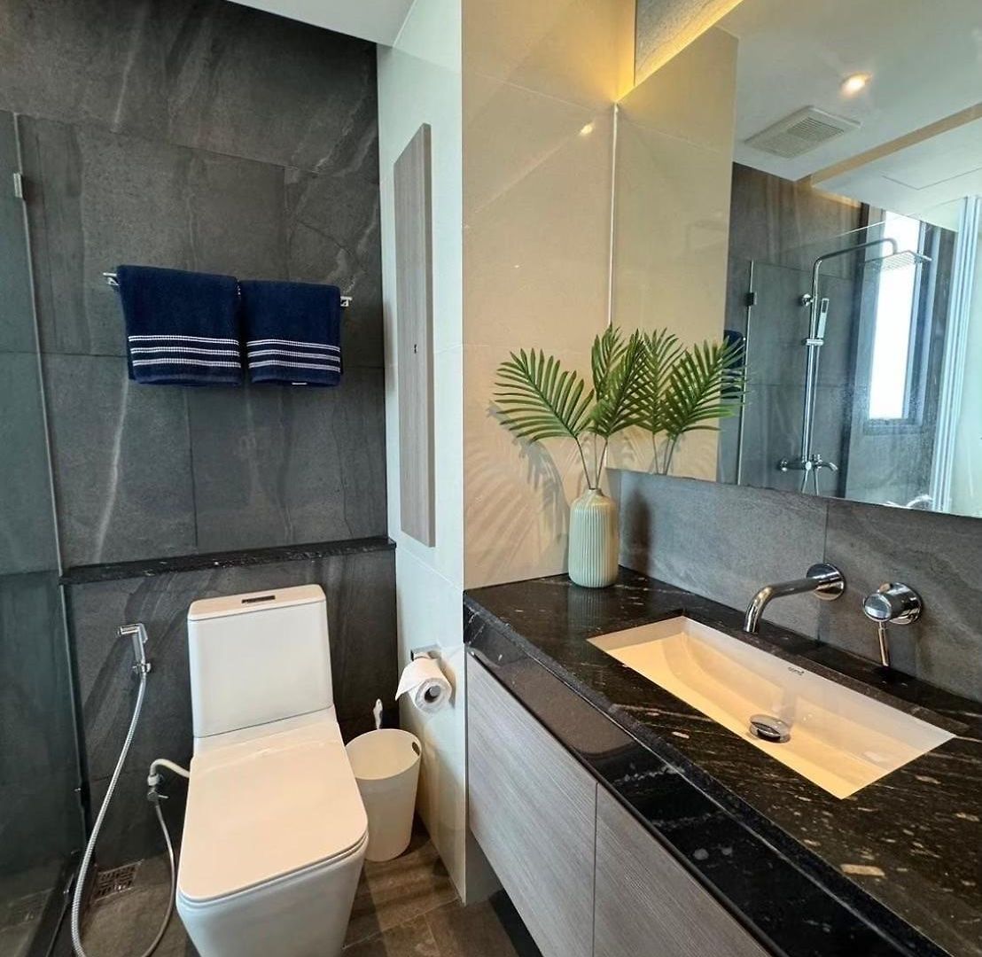 Luxury 2 Bed Sea View - Excellent Location Apartment Pattaya