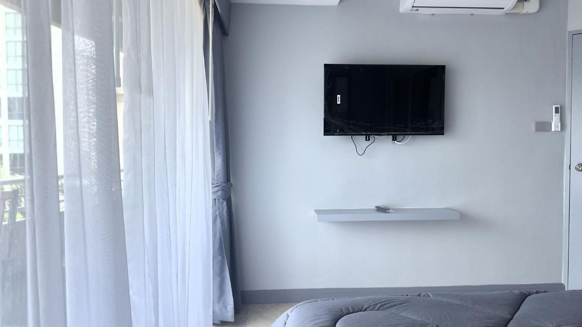 Spacious 2-bedroom Pool-view - Executive 2, Pratumnak *