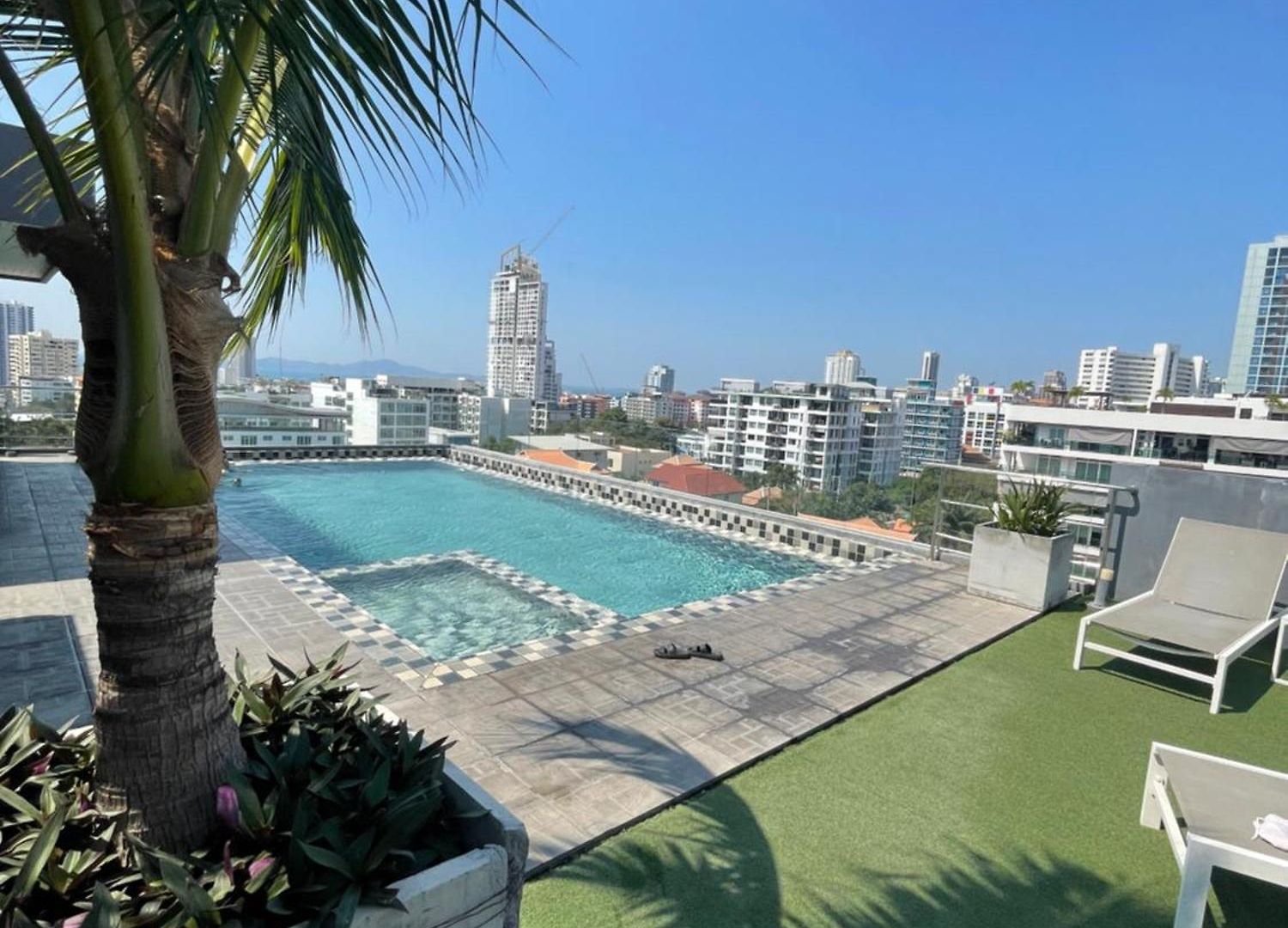 Cozy With Swimming Pool, Gym, Sauna, Great Location, Near Beach, Easy Transport - Guest Friendly * Pattaya