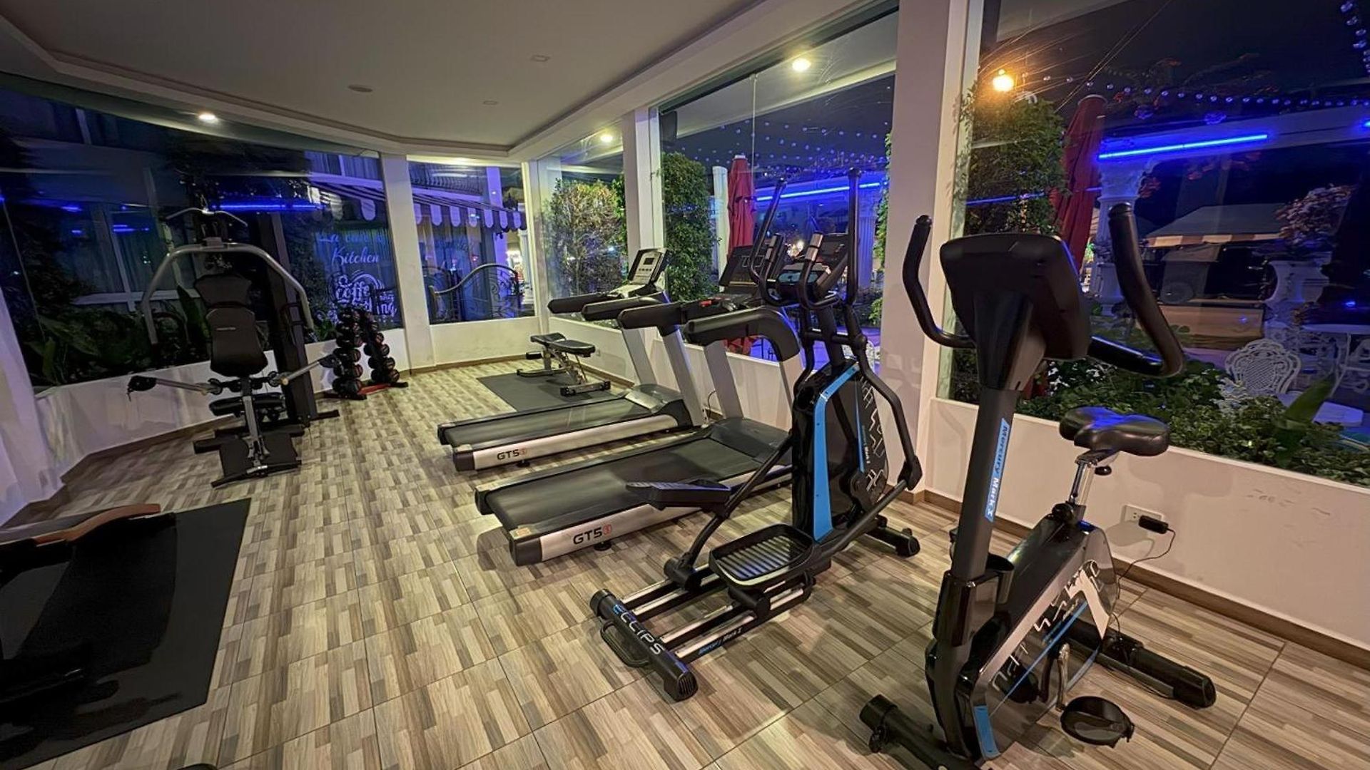 อพาร์ทเม้น Garden Olympus Pool Access 泳池直达 Pattaya