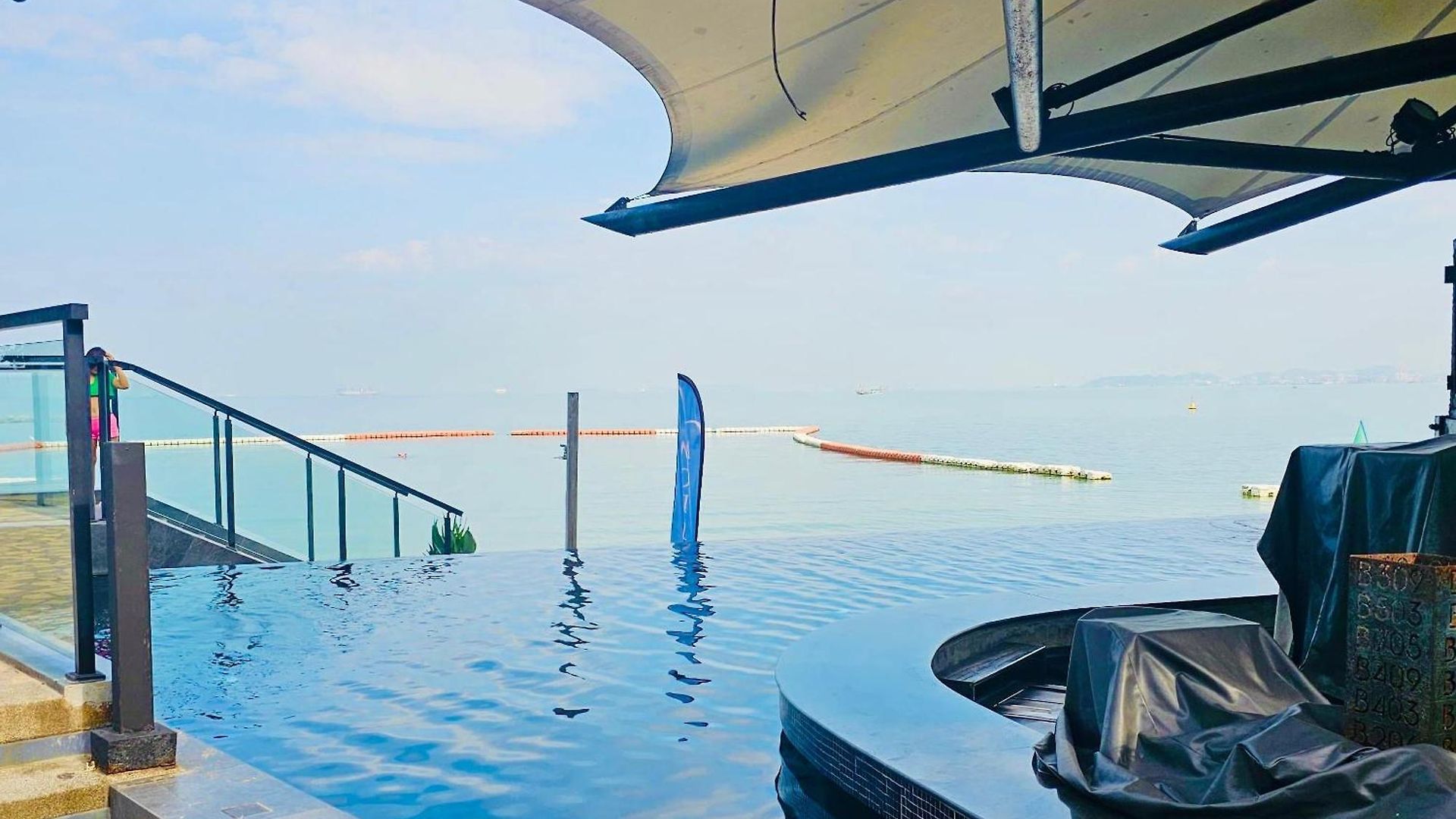 Modus Beachfront อพาร์ทเม้น Pattaya