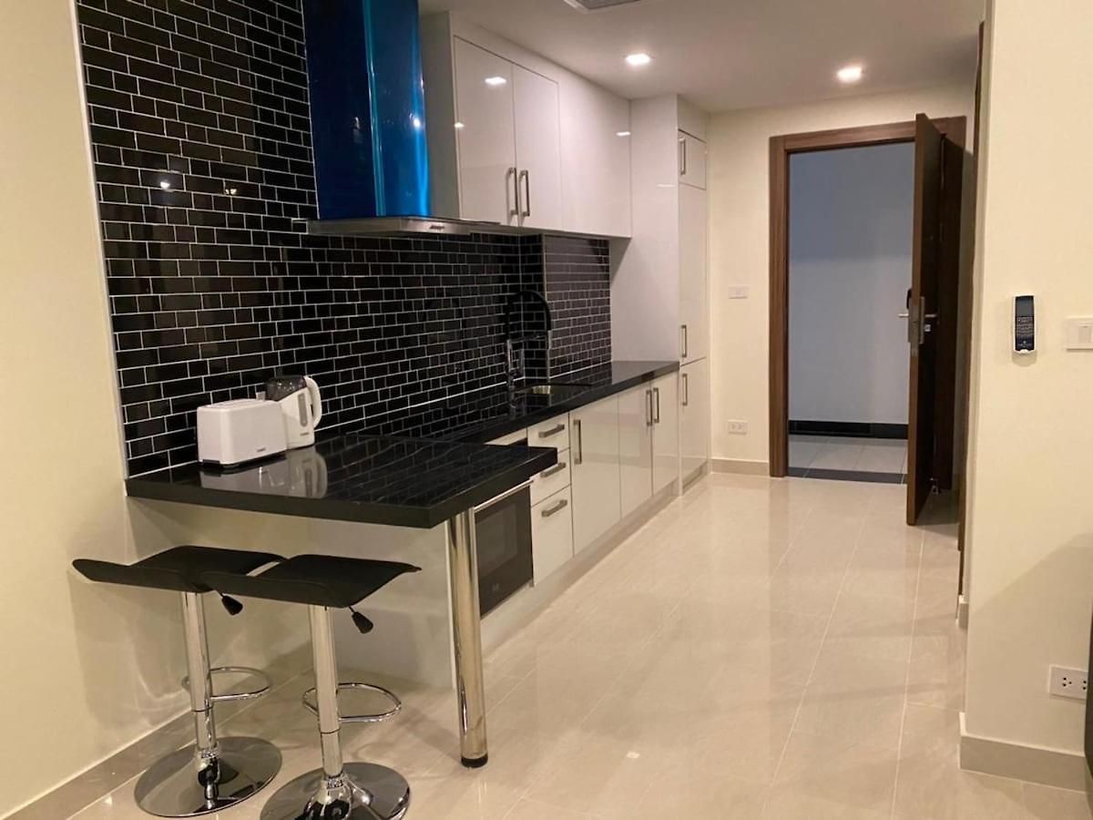 New! Pool Access 50sqm & Grand Avenue &