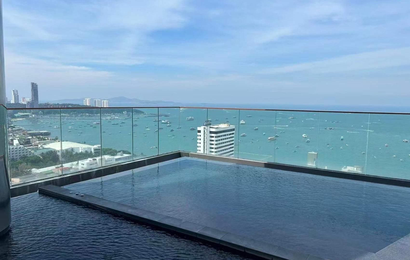 Apartment 芭提雅 市中心 Edge公寓预定 高层海景房 紧邻海滩步行街 28f *
