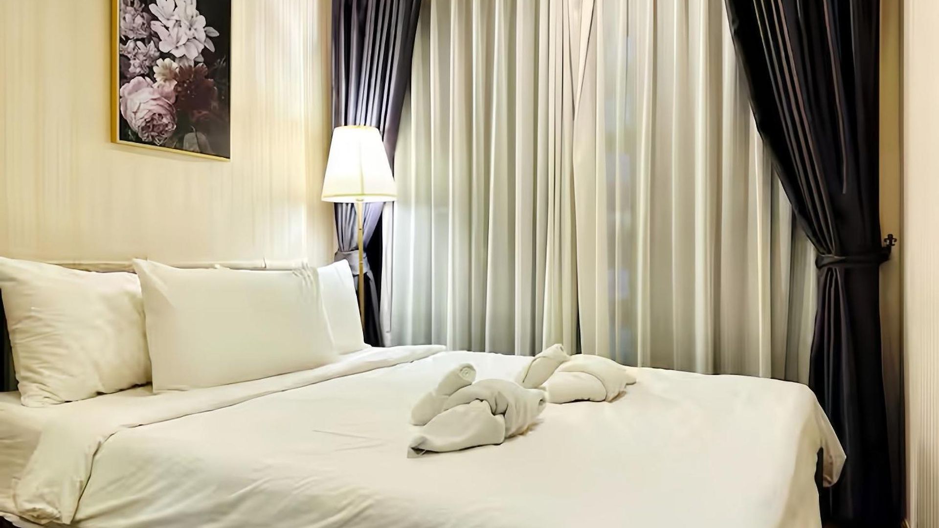 The Base * Pattaya