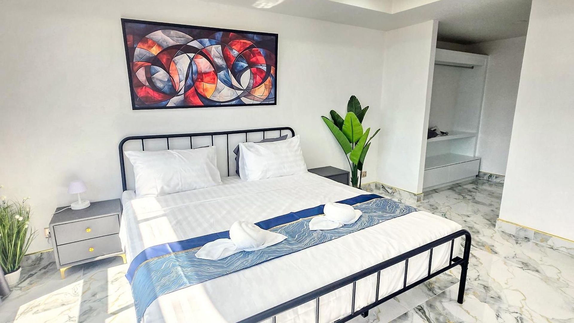 Apartment The Ocean Pearl - Steps Waterpark & Market